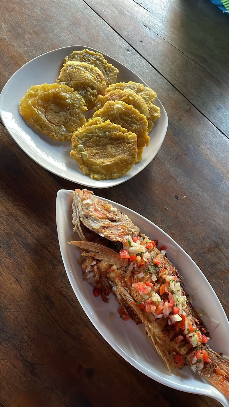 Restaurante Casa Playa Verde — interior and food photo 2